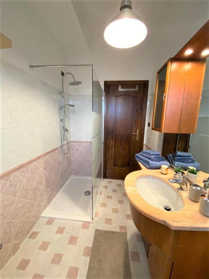 Casa Viola A 900 Mt Dalla Staz. Centrale Pescara Exterior foto