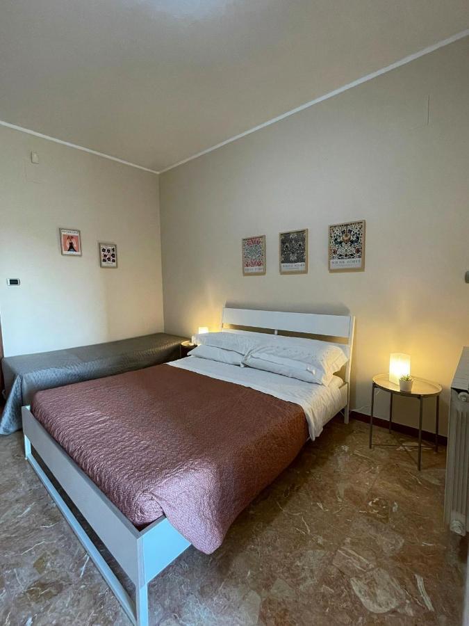 Casa Viola A 900 Mt Dalla Staz. Centrale Pescara Exterior foto