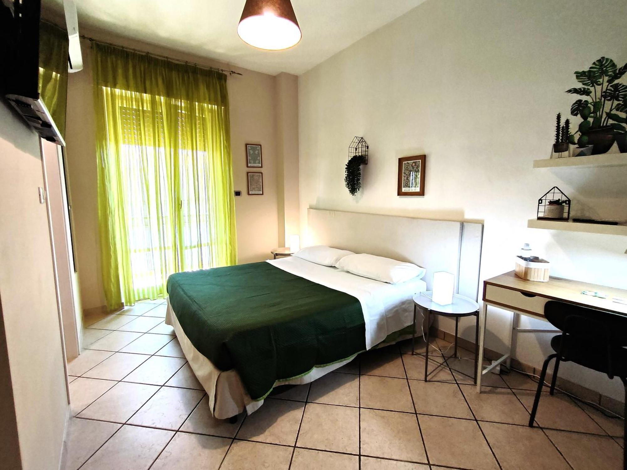 Casa Viola A 900 Mt Dalla Staz. Centrale Pescara Exterior foto