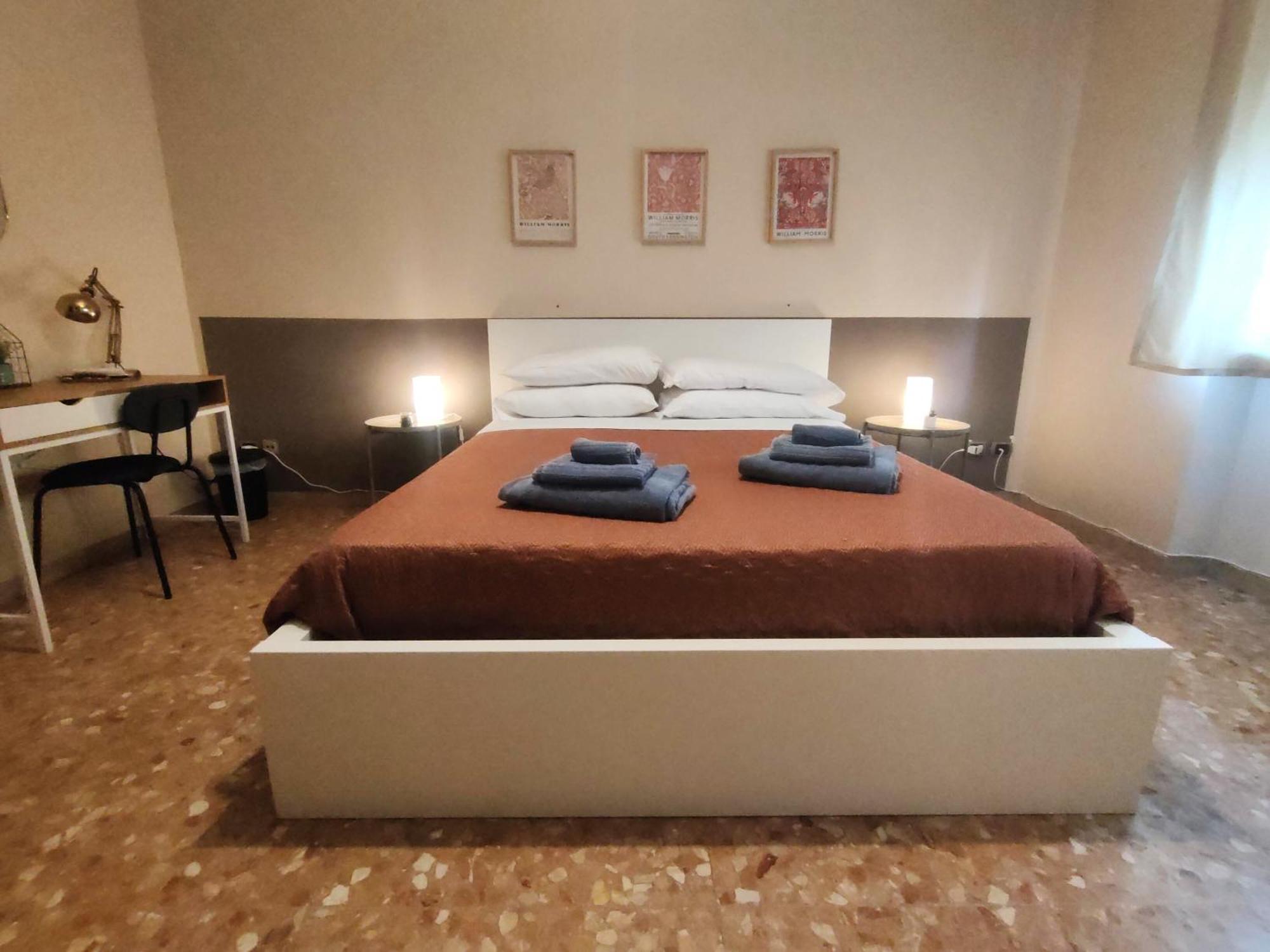 Casa Viola A 900 Mt Dalla Staz. Centrale Pescara Exterior foto